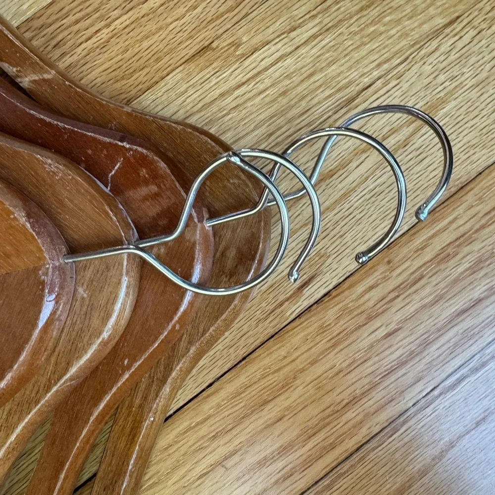 Wooden Clothes Hangers Set